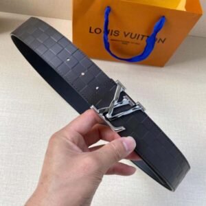 LOUIS VUITTON LV Reversible Belt