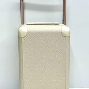 LOUSE VUITTON